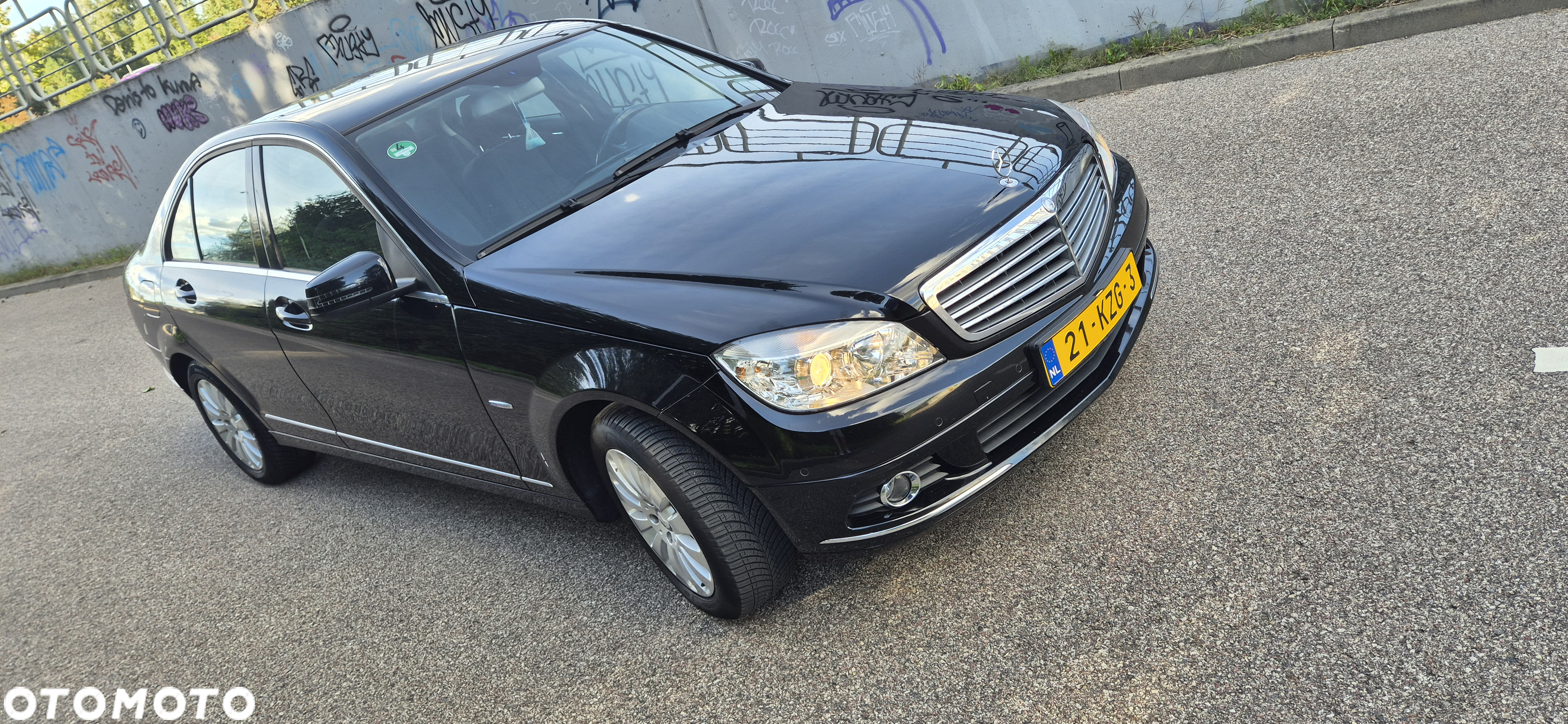 Mercedes-Benz Klasa C 180 K BlueEff Elegance - 9