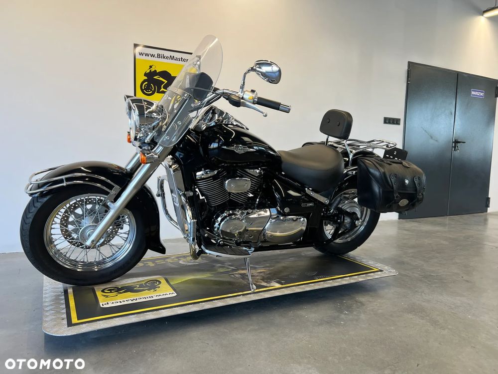 Suzuki Intruder - 15