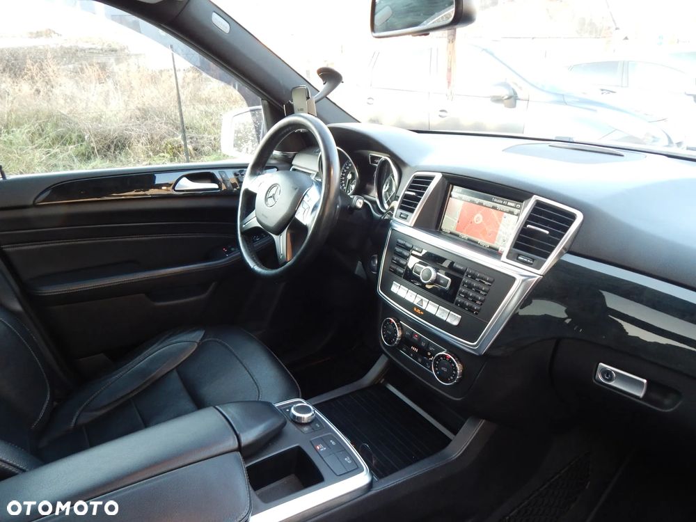 Mercedes-Benz ML 350 BlueTEC 4MATIC 7G-TRONIC - 27