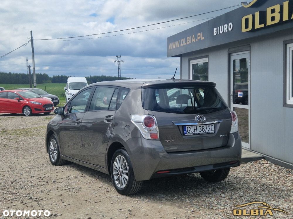 Toyota Verso 1.6 D-4D Prestige - 11