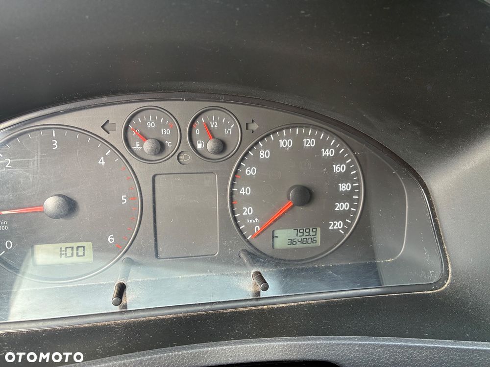 Volkswagen TRANSPORTER T5 - 12