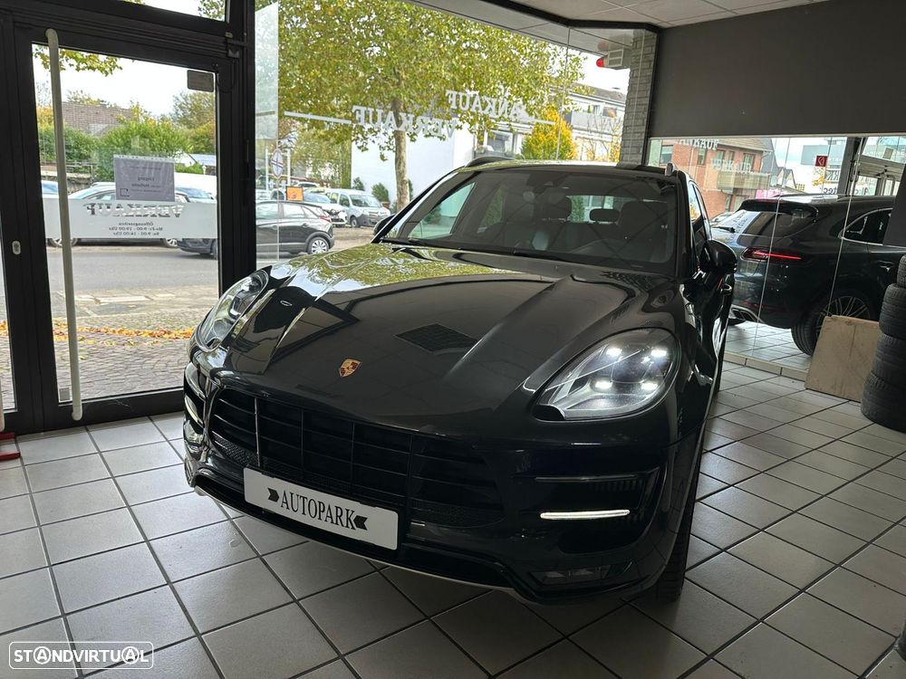 Porsche Macan Turbo - 5