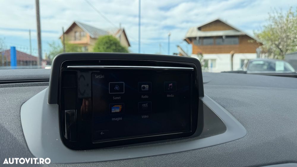 Renault Megane ENERGY dCi 110 Start & Stopp Bose Edition - 23