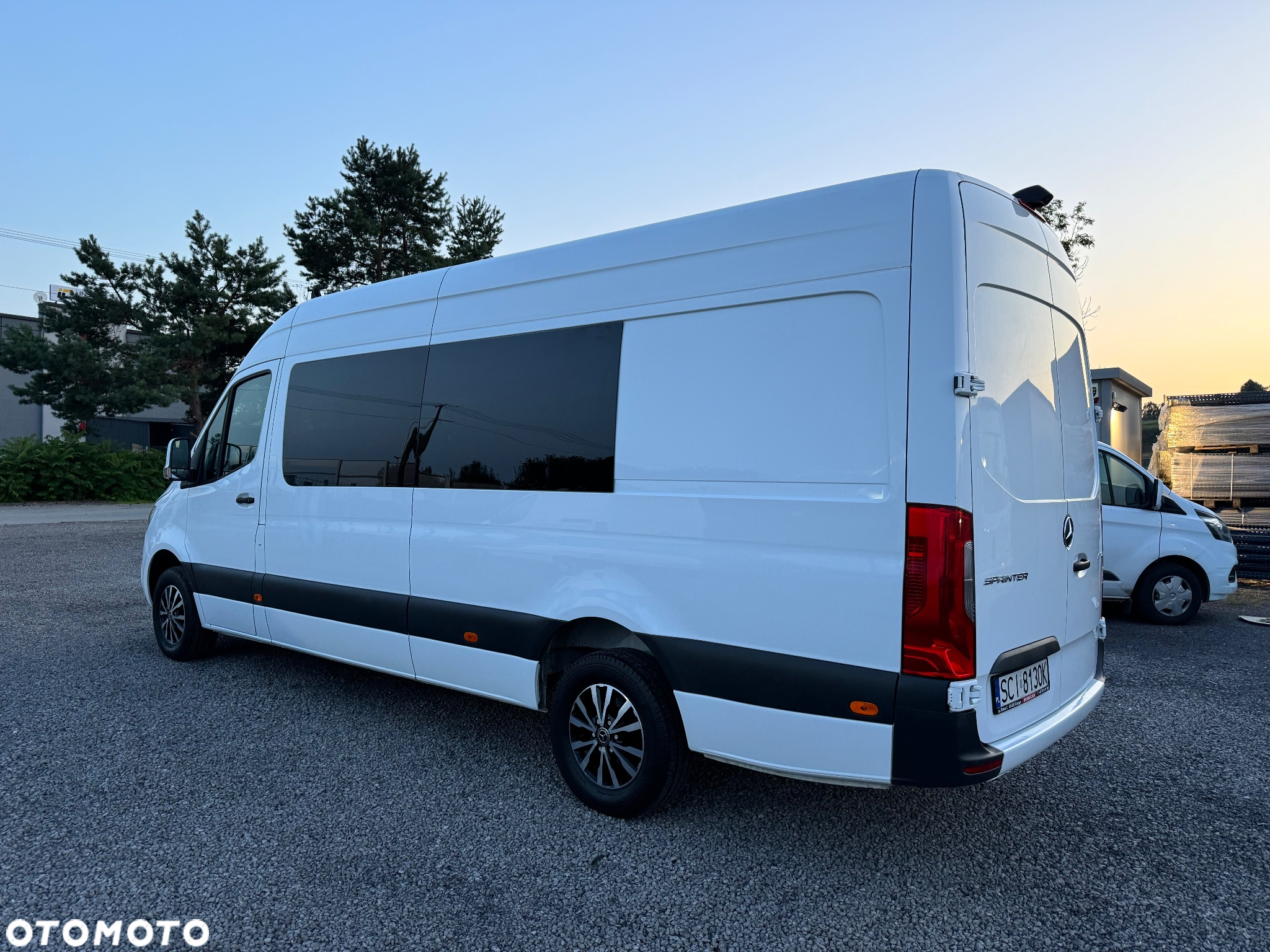 Mercedes-Benz Sprinter - 9
