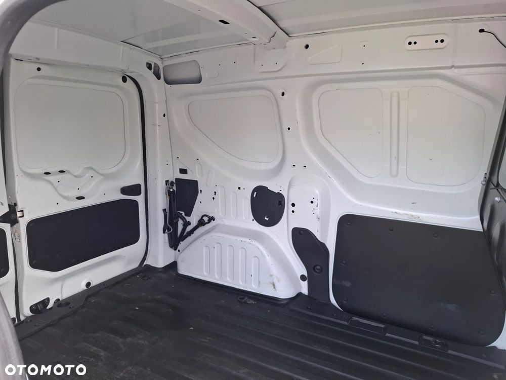 Renault Express - 18