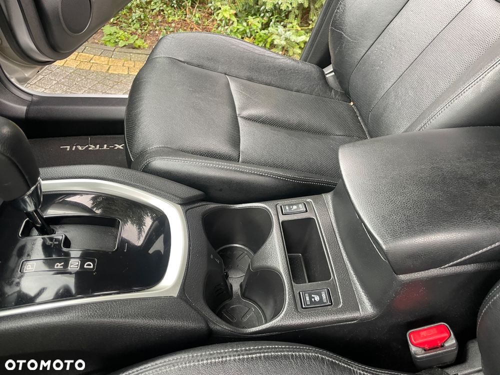 Nissan X-Trail 1.6 DCi Tekna 2WD Xtronic - 17