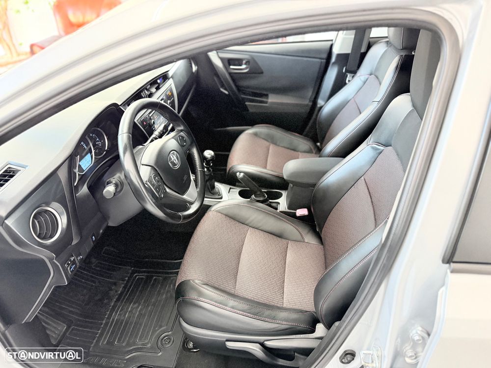 Toyota Auris Touring Sports 1.4 D-4D Active+AC - 8