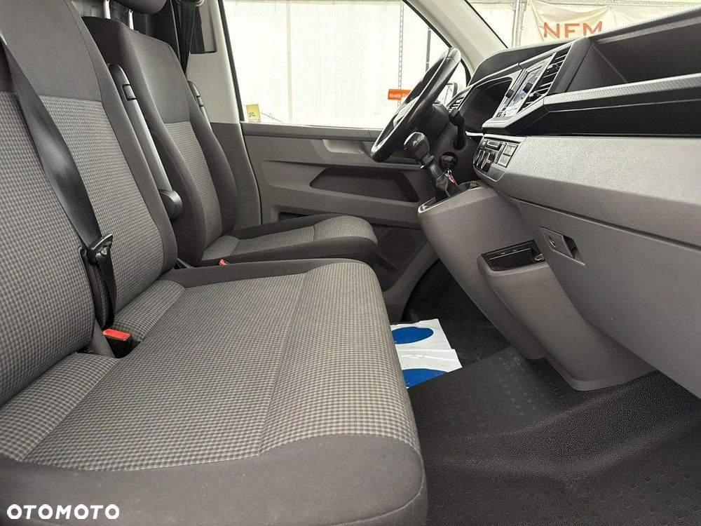 Volkswagen Transporter - 25