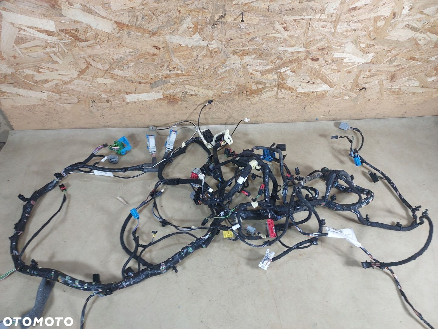 FOCUS MK3 WIĄZKA KONOLI NA RADIO SONY BV6T14401LNA - 7
