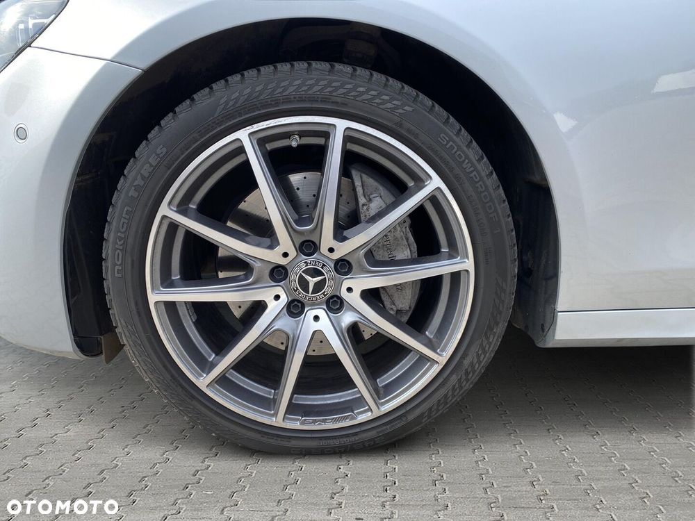 Mercedes-Benz Klasa E - 23