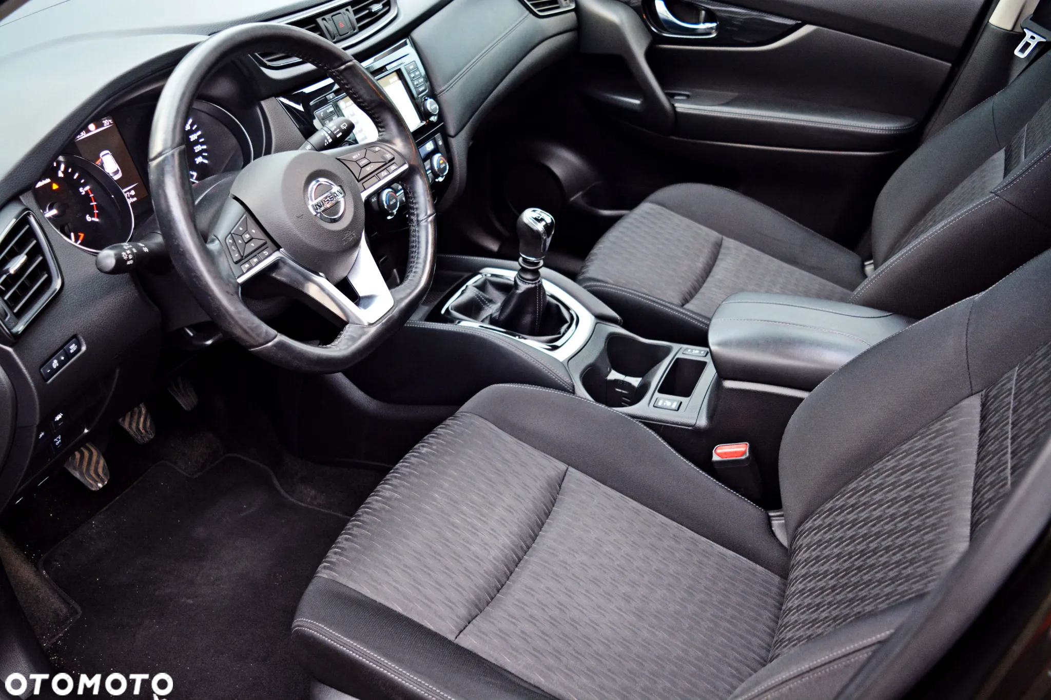 Nissan X-Trail 1.6 DCi Tekna 2WD 7os - 11