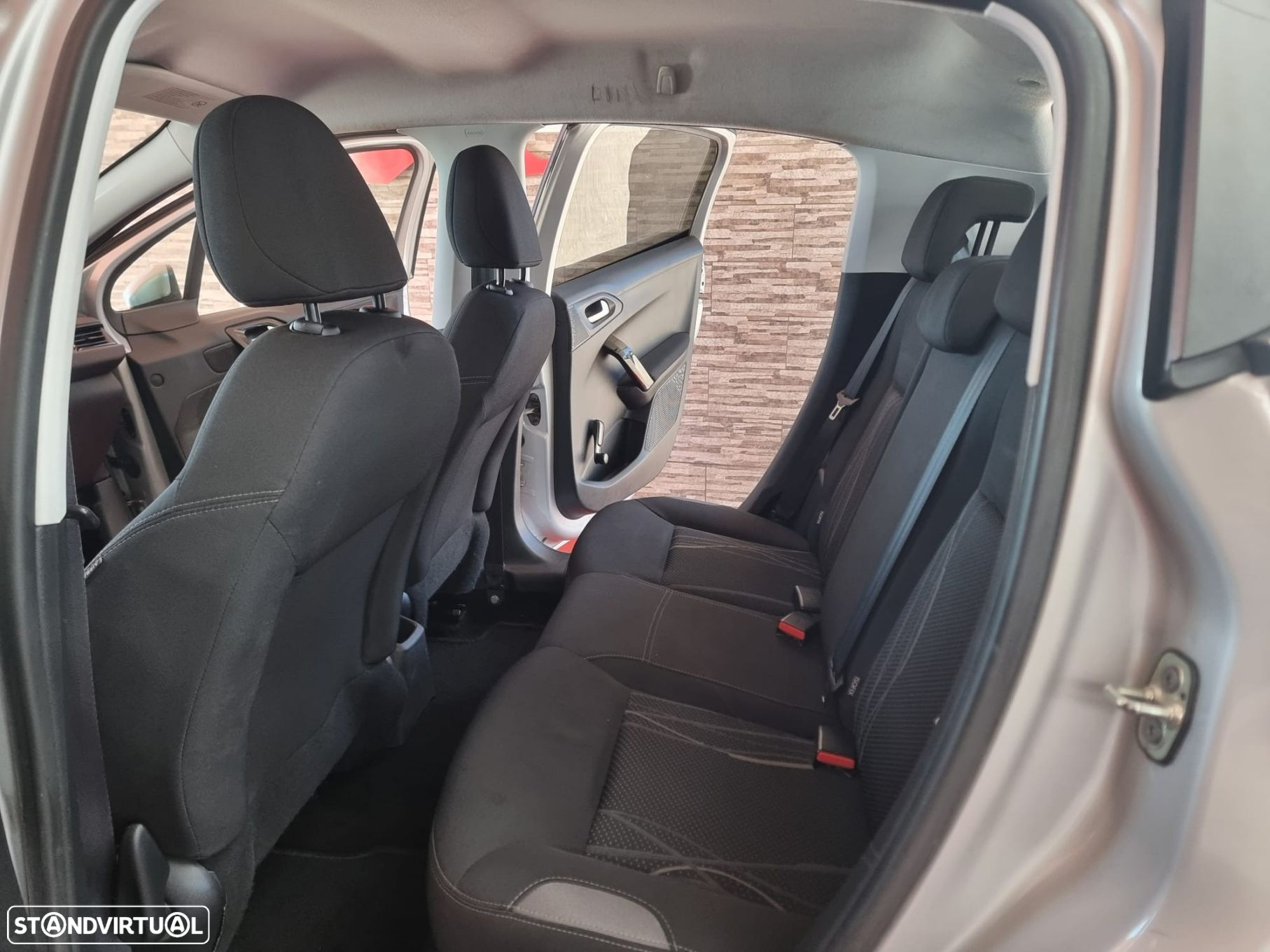 Peugeot 208 1.4 HDi Active - 19