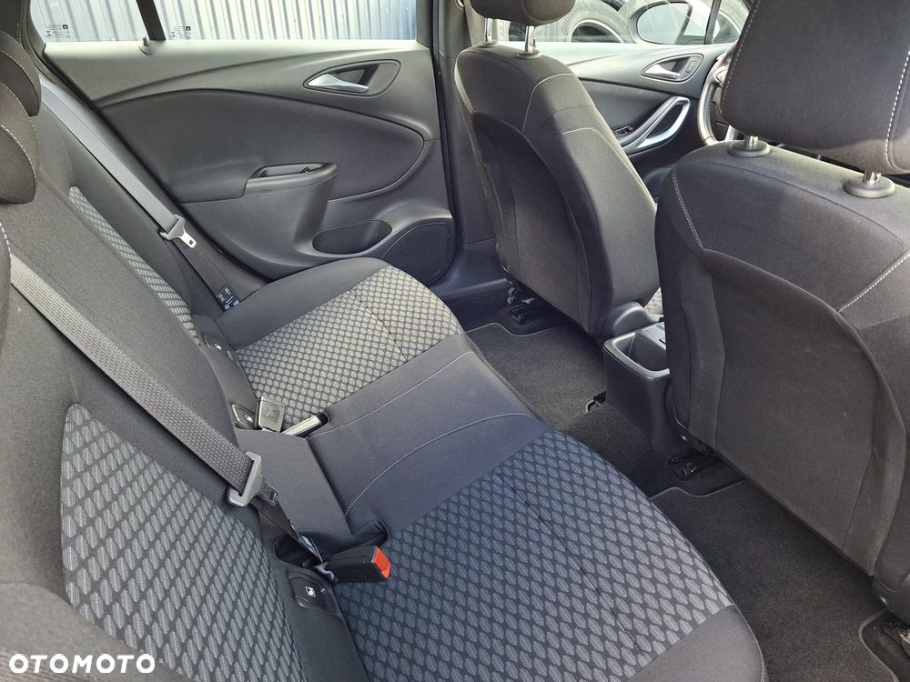 Opel Astra - 11