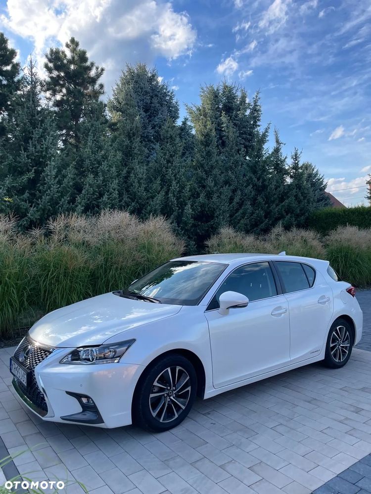 Lexus CT - 2