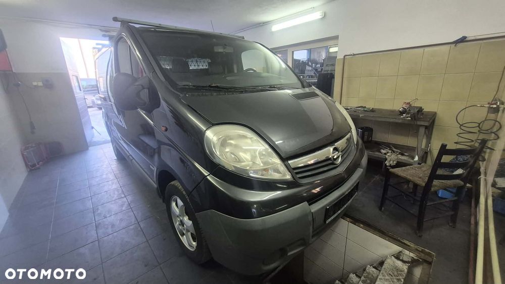 Opel VIVARO - 1