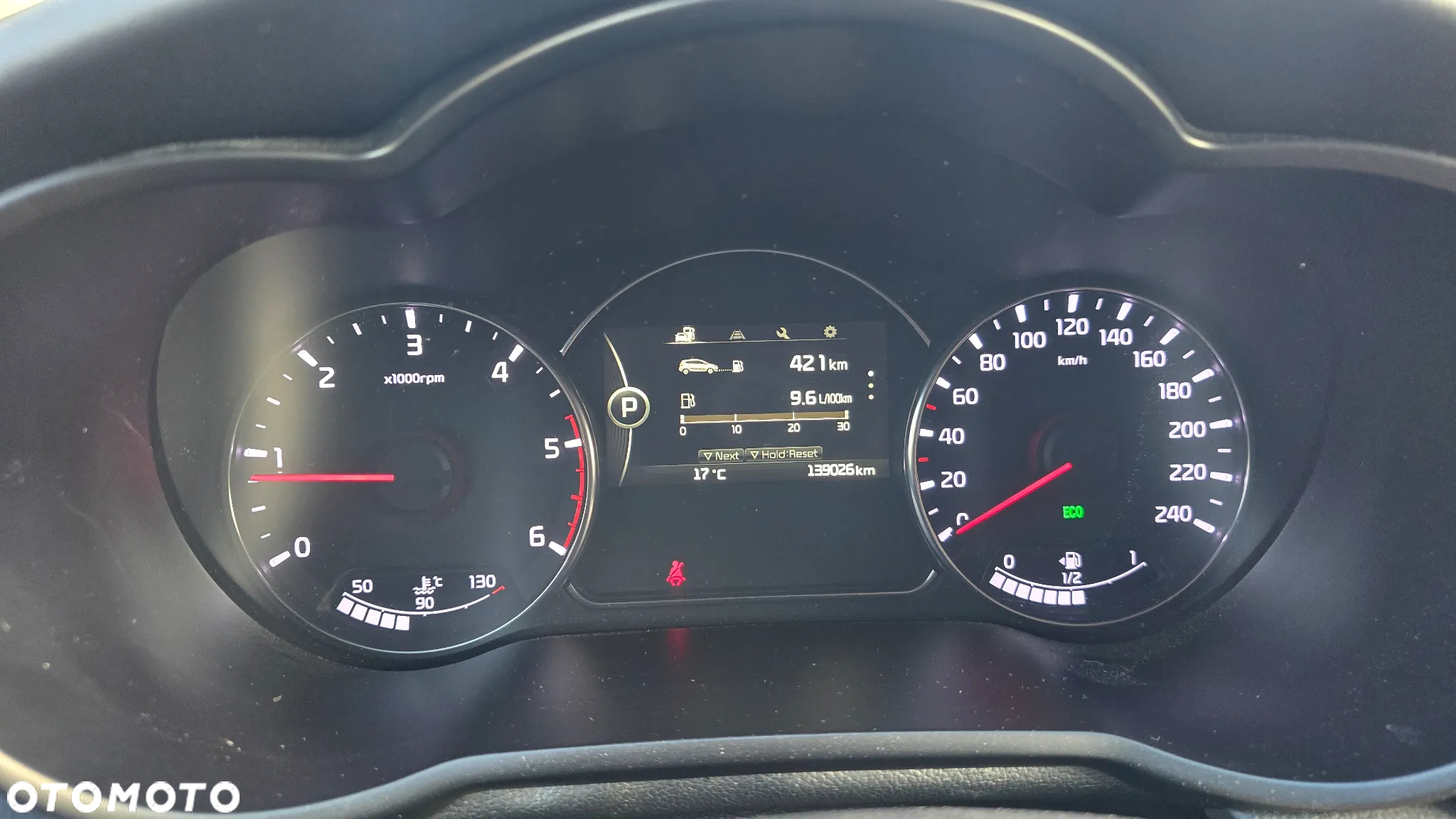 Kia Carens 1.7 CRDi L - 9