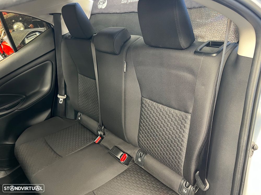 Toyota Yaris Cross 1.5 HDF Comfort Plus - 39