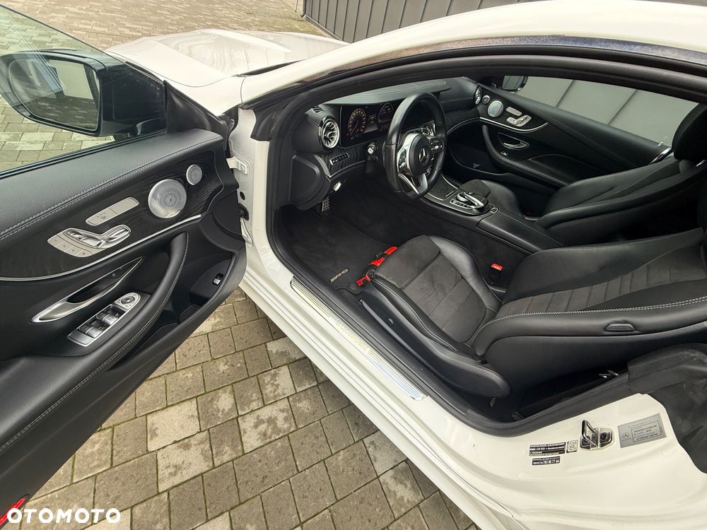 Mercedes-Benz Klasa E 220 d 4-Matic 9G-TRONIC - 19