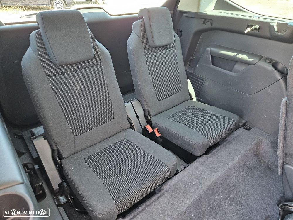 Peugeot 5008 1.6 BlueHDi Style - 19