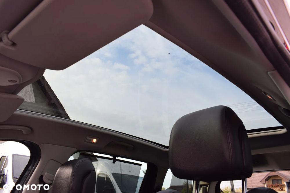 Peugeot 5008 2.0 HDi Allure - 32