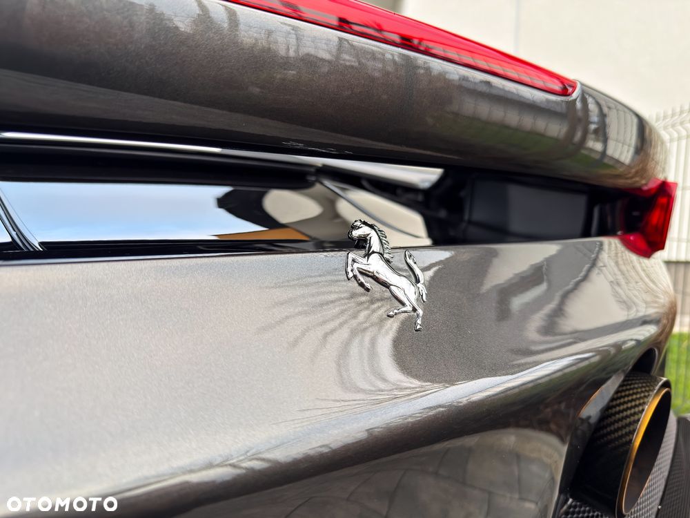 Ferrari SF90 Stradale - 19