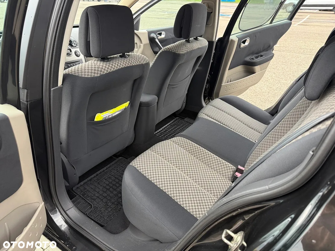 Renault Megane 1.6 Authentique - 15
