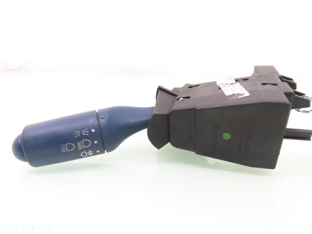 PRZEŁĄCZNIK KIERUNKOWSKAZÓW SMART FORTWO 993794001 0001185V00 - 1