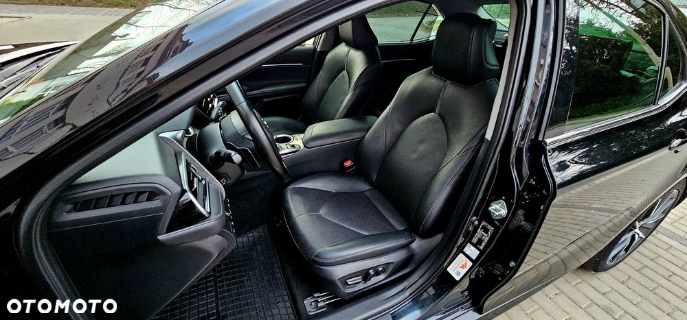 Toyota Camry 2.5 Hybrid Executive CVT - 15