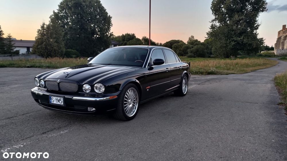 Jaguar XJR 4.2 - 3