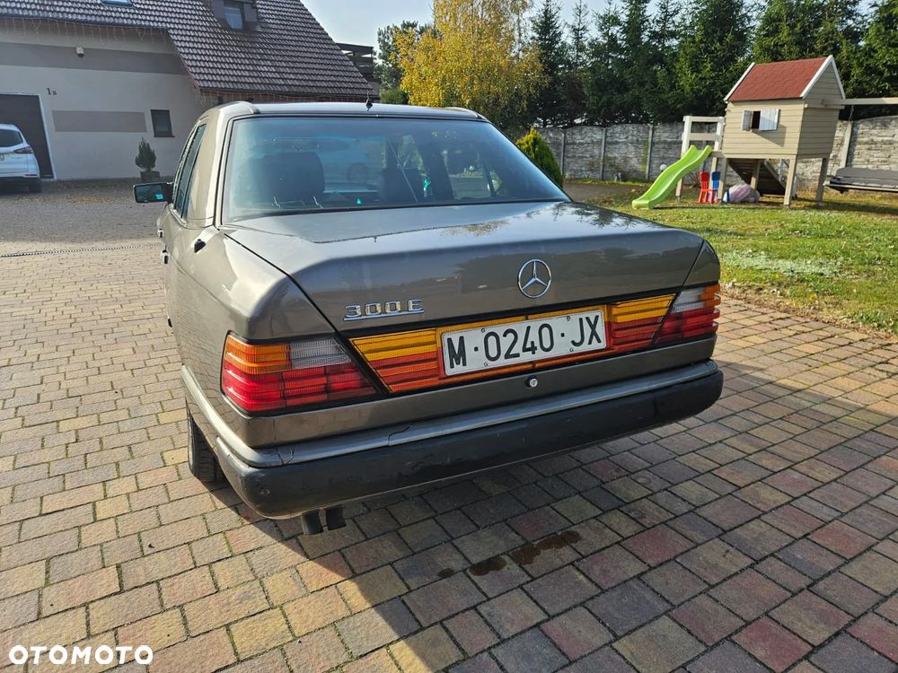 Mercedes-Benz W124 (1984-1993) - 4