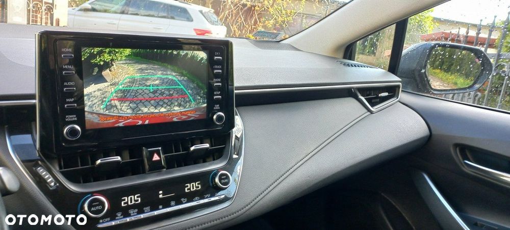 Toyota Corolla 1.8 Hybrid Comfort - 27