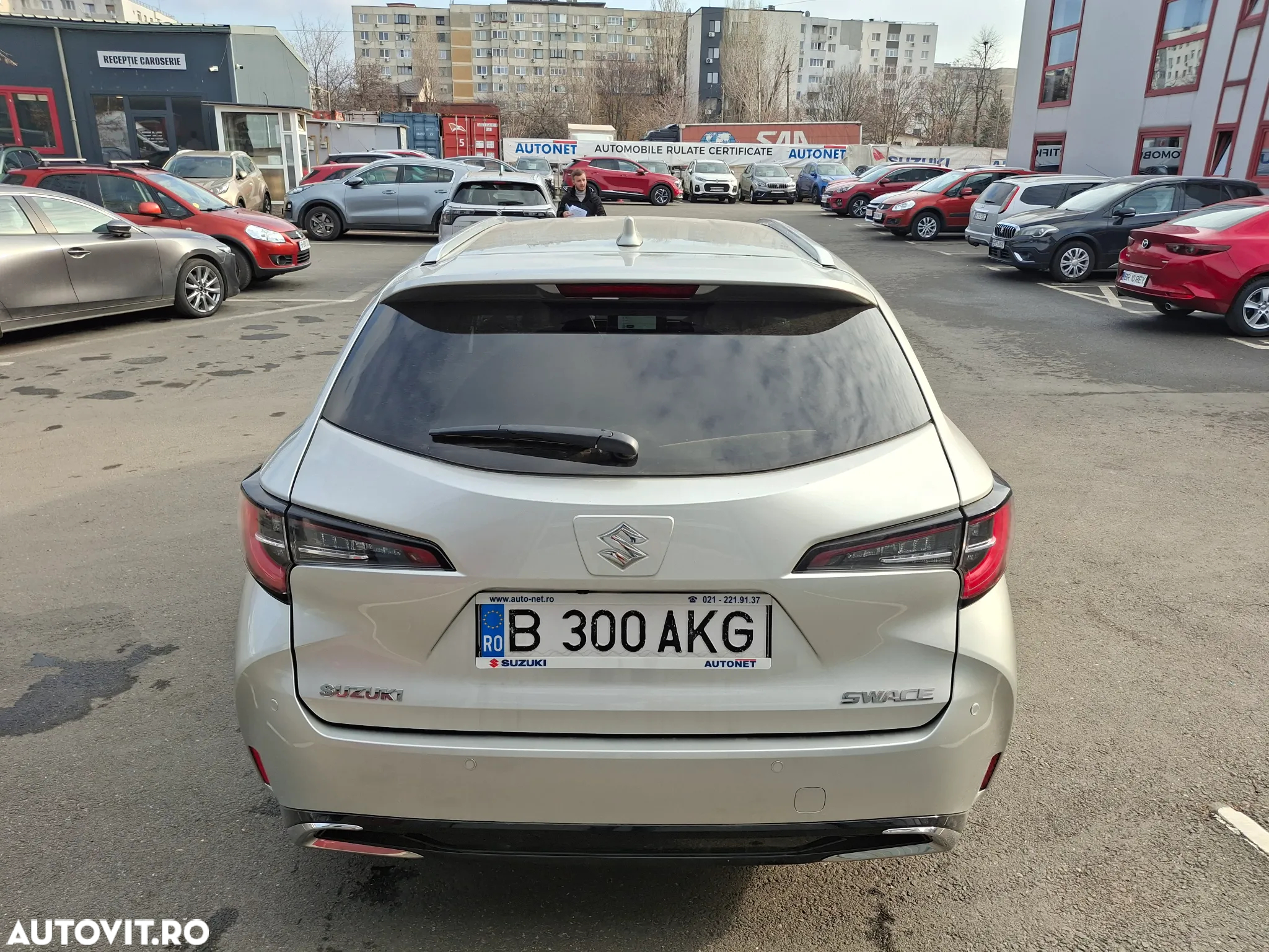 Suzuki Swace 1.8 E-CVT HEV Spirit - 4