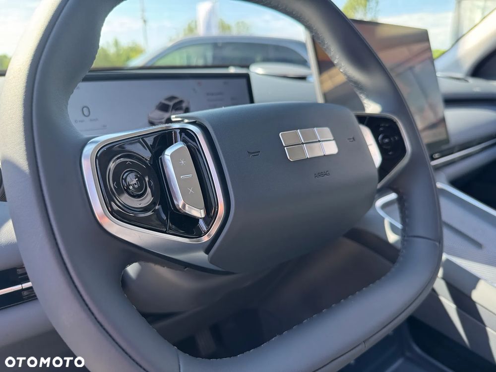 Geely Starray EM-i 1.5 PHEV Pro - 13