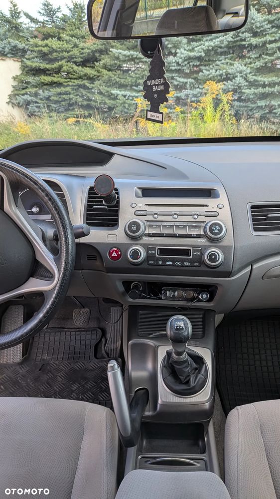 Honda Civic 1.8 Comfort - 19