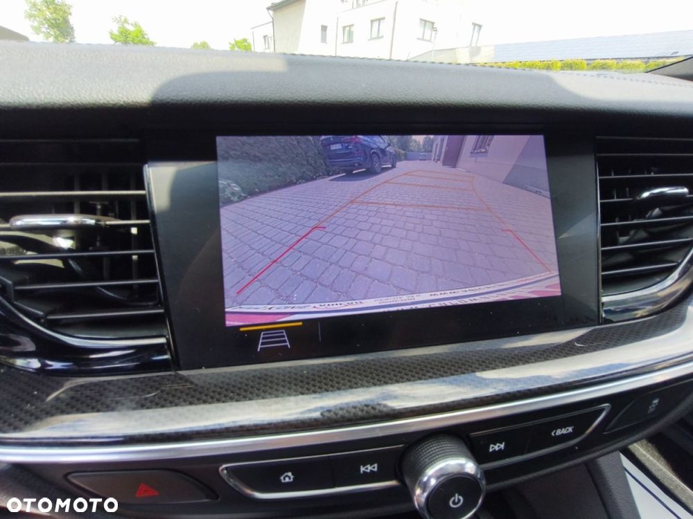 Opel Insignia - 11
