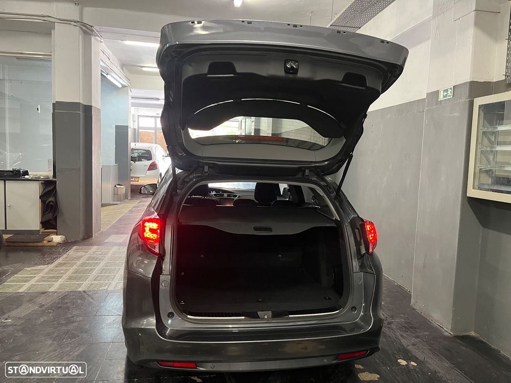 Honda Civic Tourer 1.6 i-DTEC Sport Connect Navi - 24