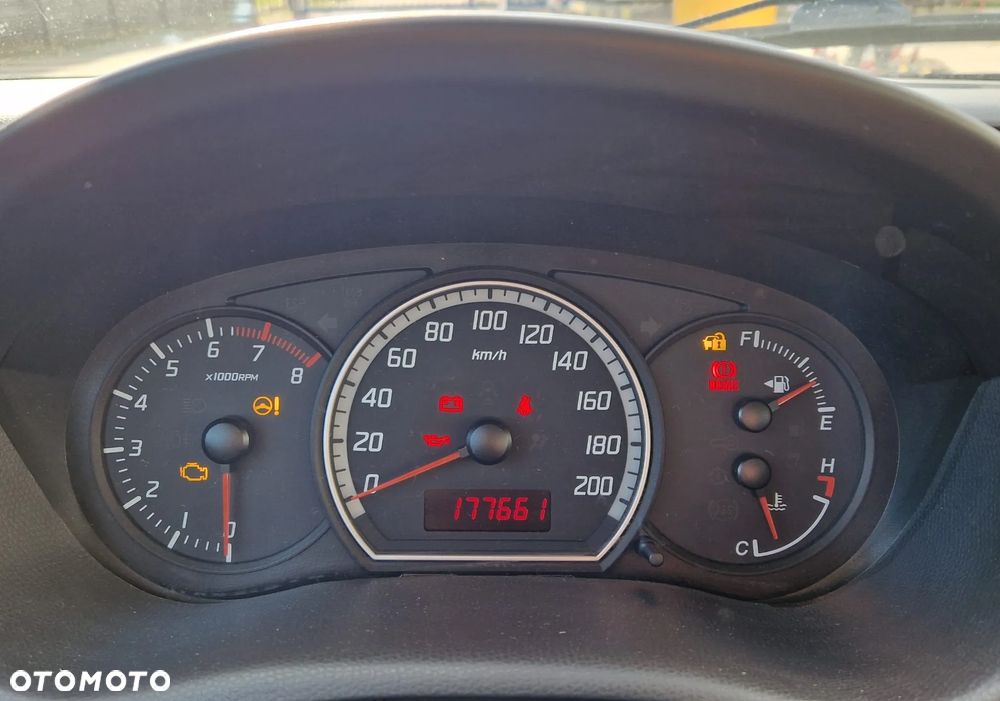 Suzuki Swift 1.3 Club - 16