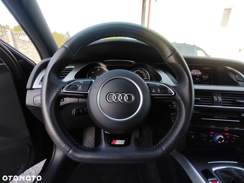 Audi A4 Avant 2.0 TDI DPF quattro S line Sportpaket - 36