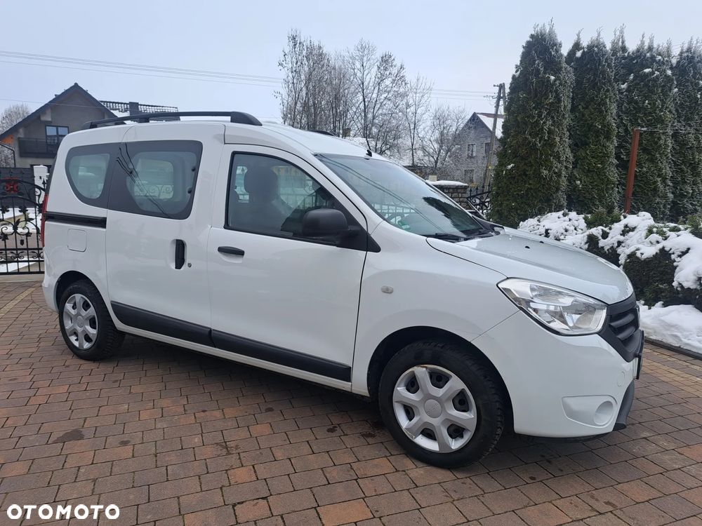 Dacia Dokker SCe 100 Essential - 4