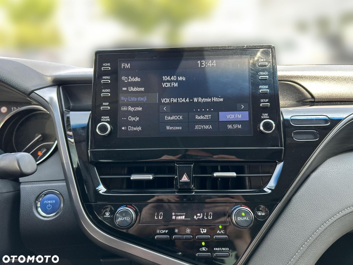 Toyota Camry - 14