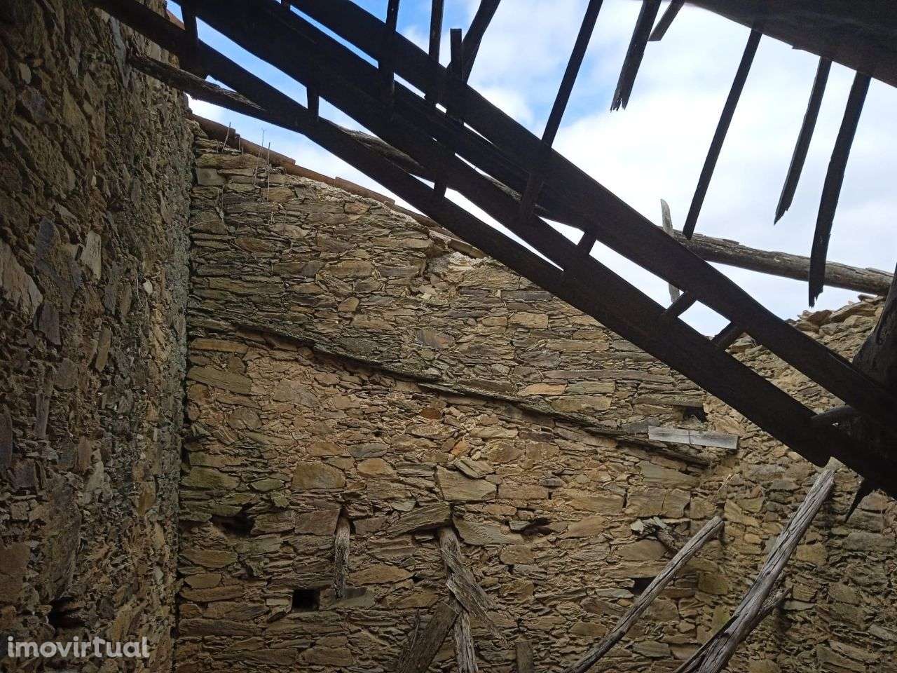 Moradia V3 - Grande imagem: 2/9