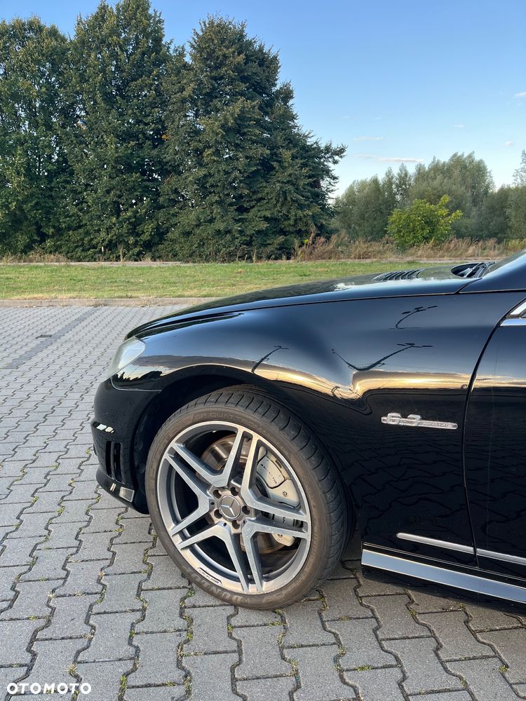 Mercedes-Benz CL 63 AMG - 11