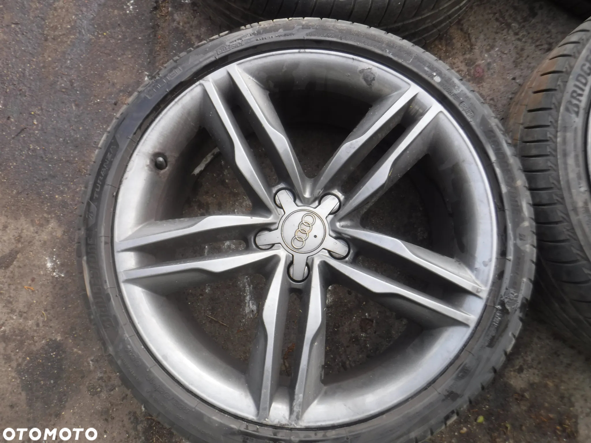Audi S4 A4 S5 A5 A6 A7  Q3 Q5 alufelgi opony 8T0601025H  5x112 ET32 8.5J 19 255/35/19 - 3