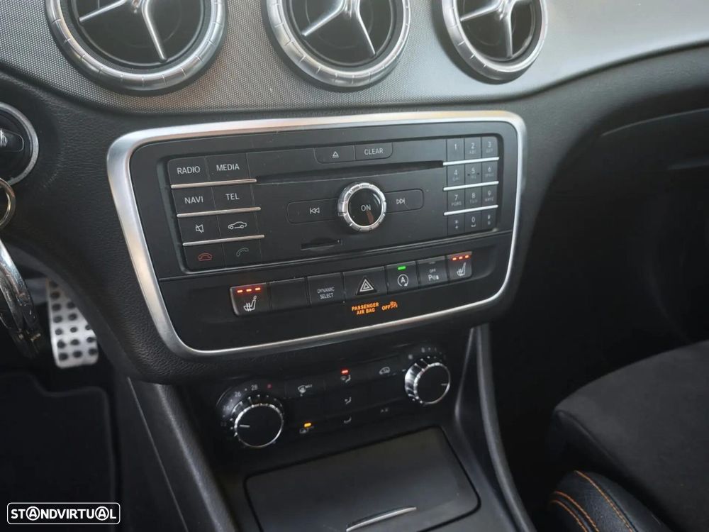 Mercedes-Benz CLA 220 (CDI) d 4Matic 7G-DCT Orange Art Edition - 12