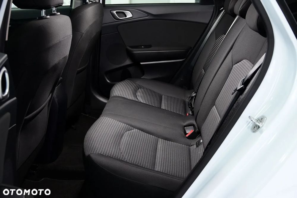 Kia Ceed - 20