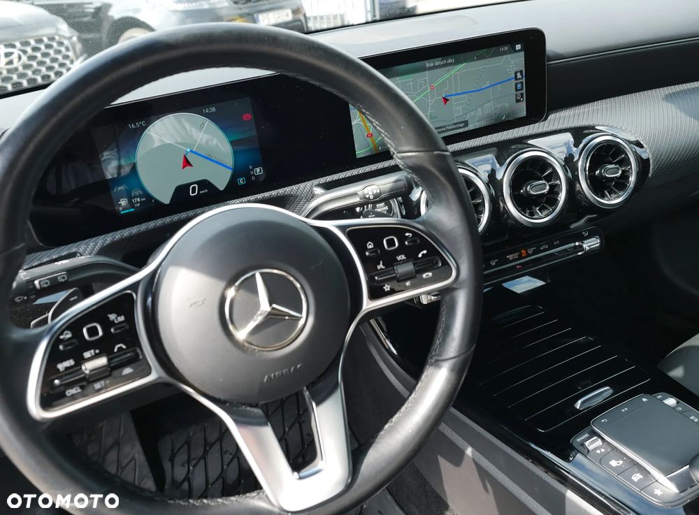 Mercedes-Benz CLA 200 7G-DCT Progressive Line Advanced - 14