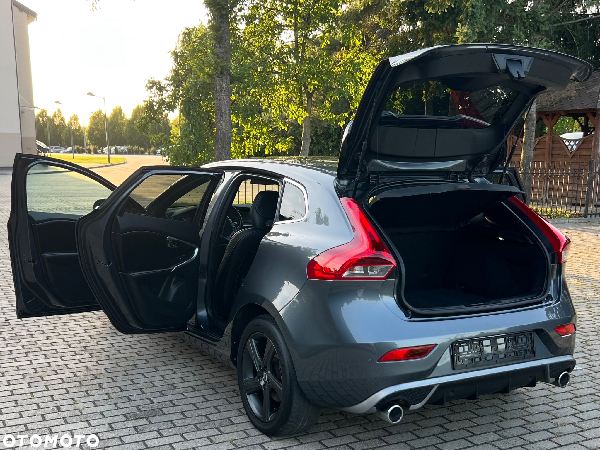 Volvo V40 D3 R-Design Summum - 15