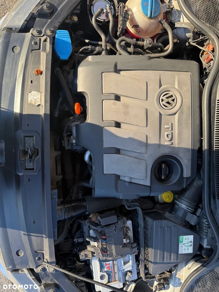 Volkswagen Polo 1.6 TDI Comfortline - 8