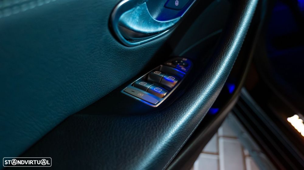 Mercedes-Benz E 220 d AMG Line - 21