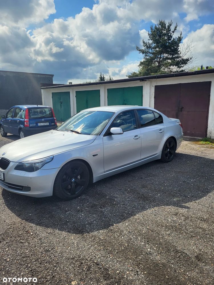BMW Seria 5 530xi - 16